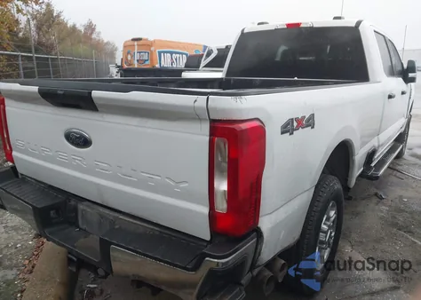 2025 Ford F-250 Xlt из США, поврежденный, VIN 1FT7W2BT6SEC34648